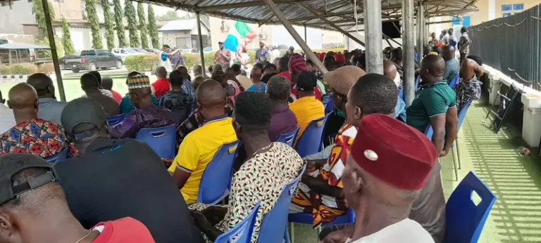 Hon Anamero addressing APC ward leaders and members in Edo North