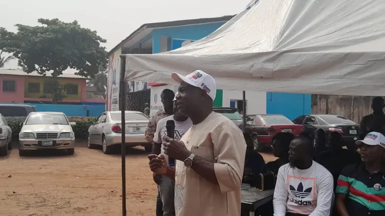 Hon Anamero in Edo South addressing APC leaders and party faithfuls