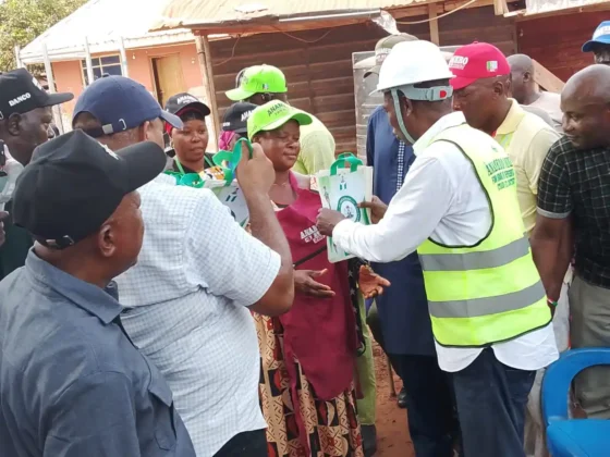Hon. Anamero Empowers 500 Market Women Across Etsako, Receives Heartwarming Reception in Ekperi